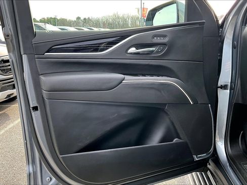 Used 2021 Cadillac Escalade ESV Sport w/ Driver Assist Tech Package image 19