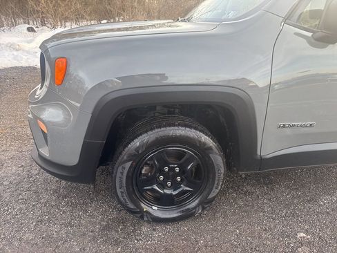 Used 2020 Jeep Renegade Sport image 6