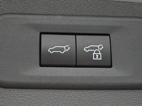 Used 2022 Lexus NX 250 FWD w/ Towing Package (2000 Lbs) image 10