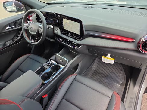 New 2027 Chevrolet Equinox RS w/ Convenience Package III FWD image 17
