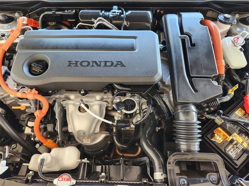 Certified 2025 Honda Civic Sport Touring image 30