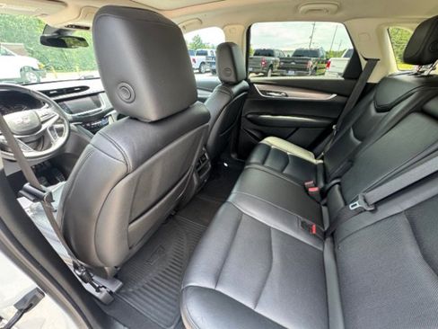 Used 2017 Cadillac XT5 Luxury w/ Driver Awareness Package AWD/4WD image 20