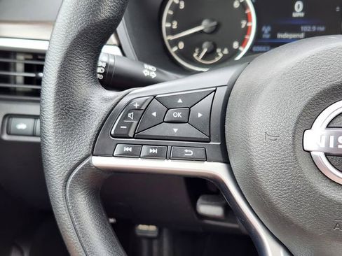 Used 2024 Nissan Altima 2.5 SV image 28