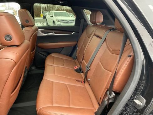 Used 2023 Cadillac XT5 Premium Luxury w/ LPO, Floor Liner Package image 19