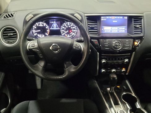 Used 2017 Nissan Pathfinder SV w/ SV Cold Weather Package AWD/4WD image 22