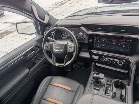 Used 2024 GMC Sierra 1500 AT4 w/ AT4 Premium Package image 26