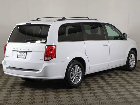 Used 2020 Dodge Grand Caravan SXT FWD image 7