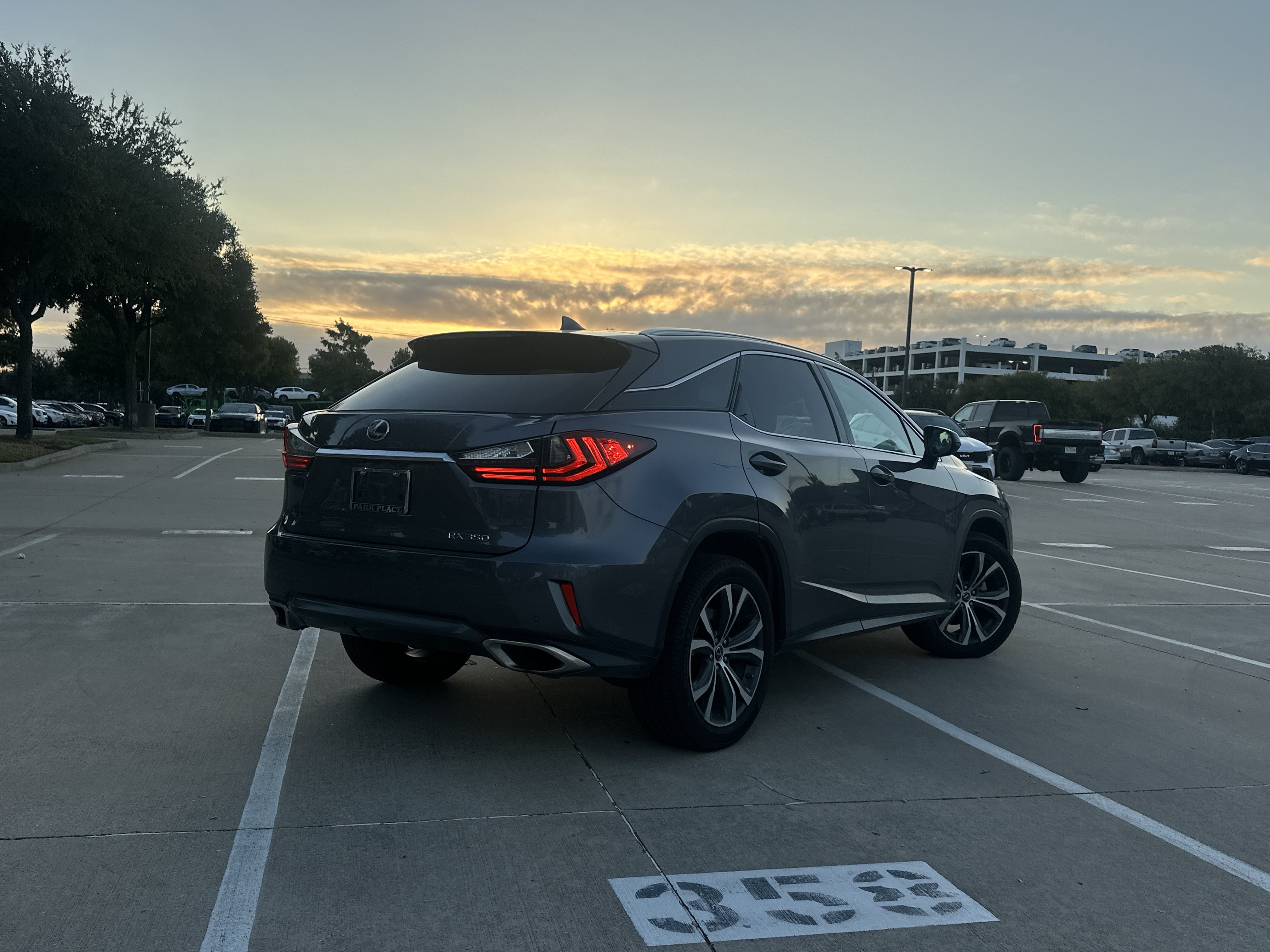Used 2019 Lexus RX 350 FWD w/ Navigation Package image 2