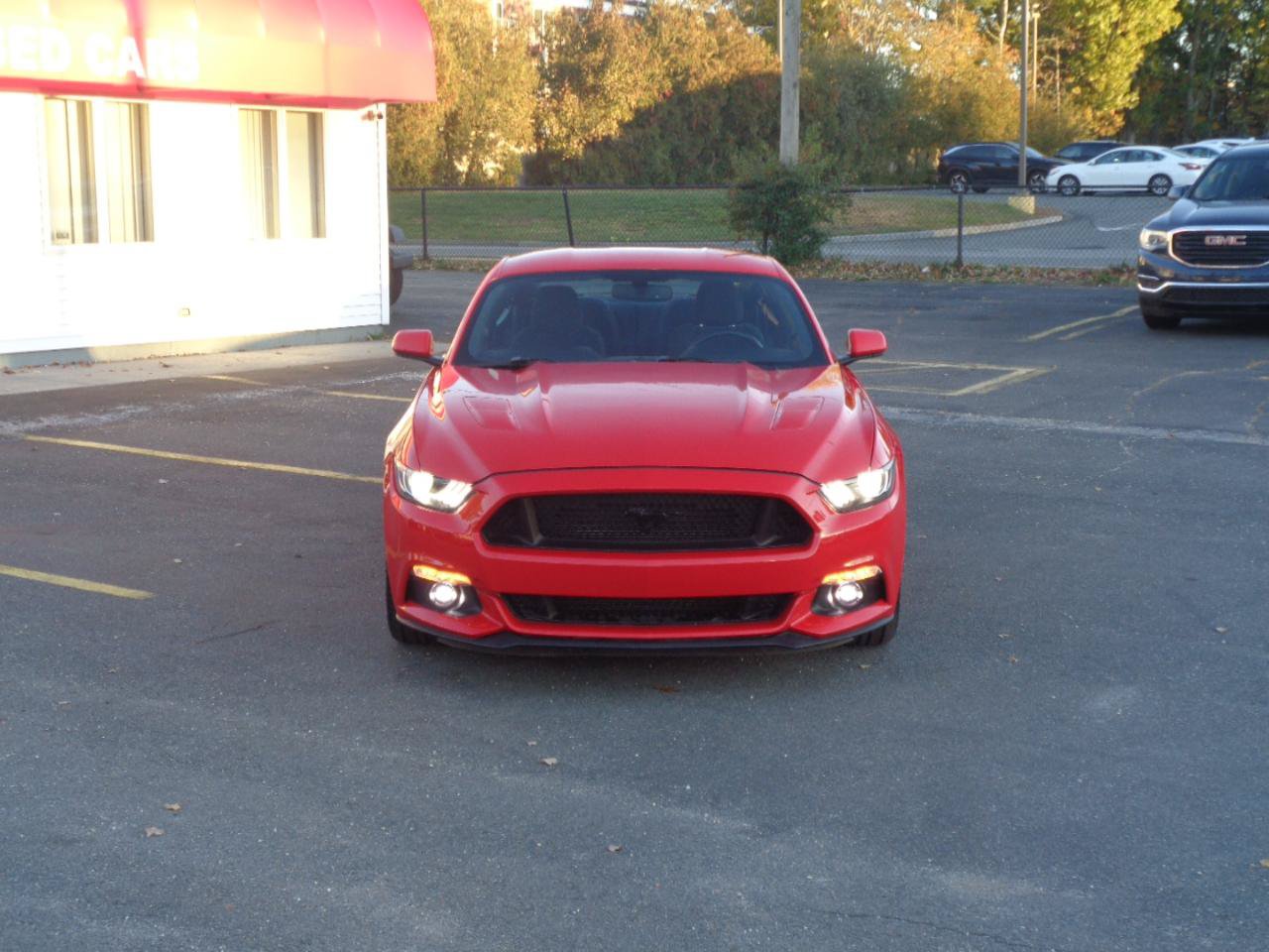 Used 2016 Ford Mustang GT w/ Black Accent Package RWD image 11