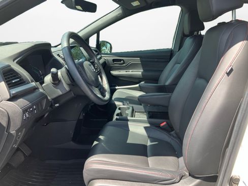 Used 2024 Honda Odyssey Sport image 15