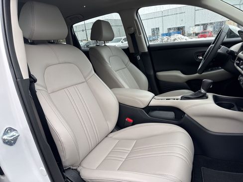 Used 2024 Honda HR-V EX-L image 13