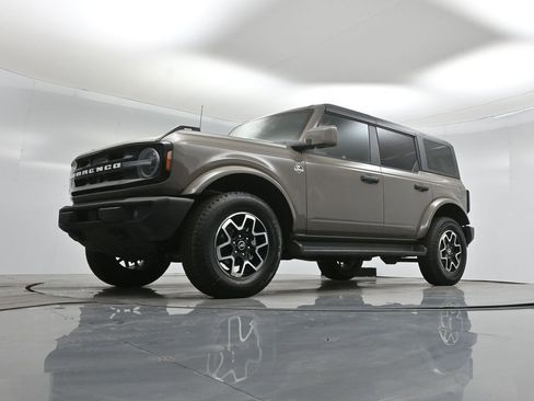 New 2026 Ford Bronco Outer Banks AWD/4WD image 43