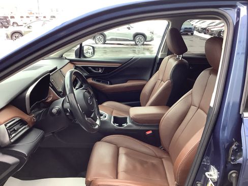 Used 2021 Subaru Outback Touring w/ Popular Package #2 image 7