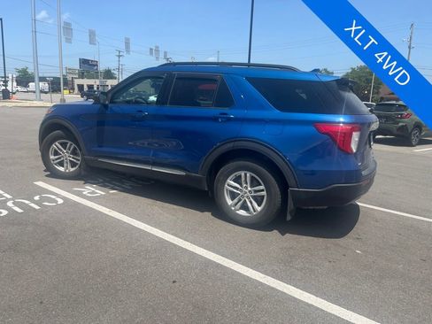 Used 2020 Ford Explorer XLT w/ Equipment Group 202A AWD/4WD image 5