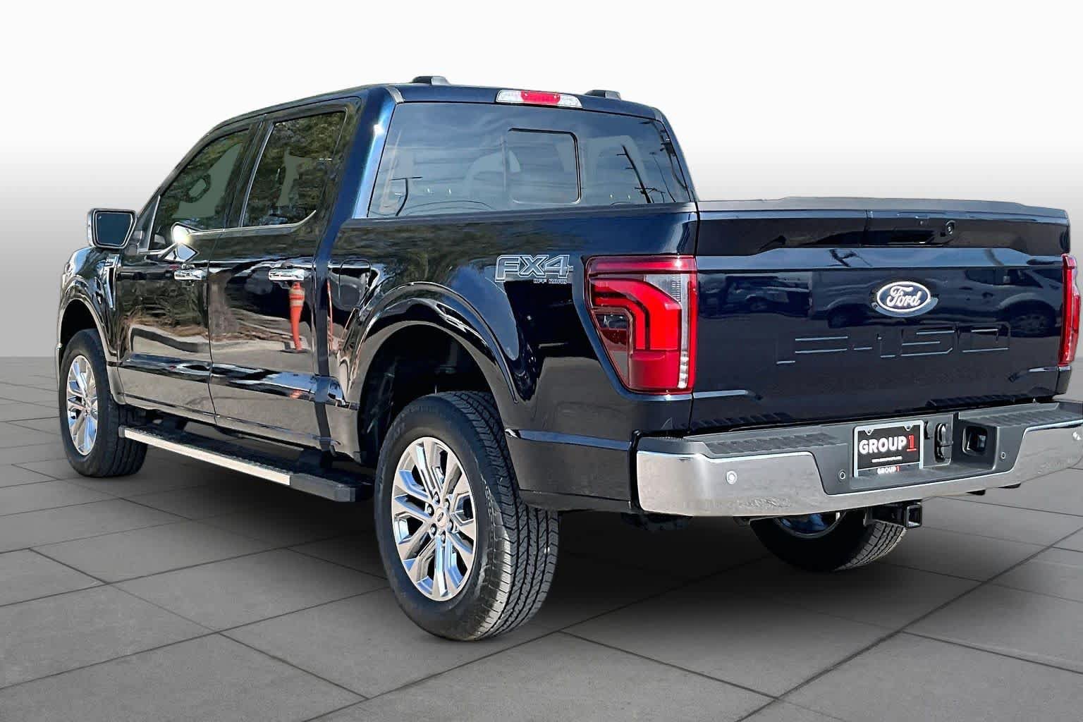 Used 2025 Ford F150 Lariat w/ Equipment Group 502A High AWD/4WD image 11