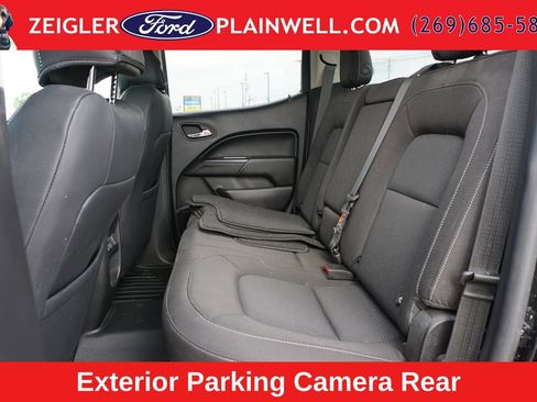 Used 2018 Chevrolet Colorado LT AWD/4WD image 11
