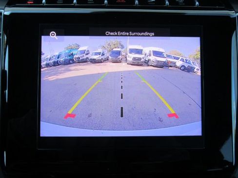 Used 2025 Jeep Grand Cherokee Altitude image 8