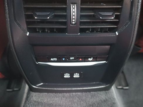 Used 2025 BMW i4 xDrive40i AWD/4WD image 21