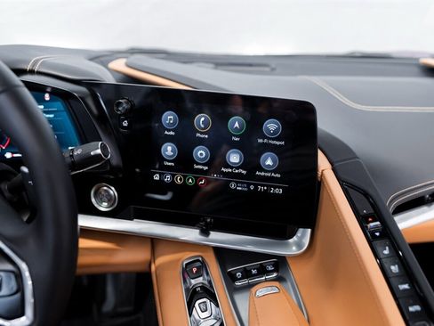 Used 2023 Chevrolet Corvette Stingray Premium Conv w/ Z51 Performance Package image 37