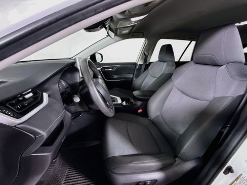 Certified 2025 Toyota RAV4 XLE AWD/4WD image 11
