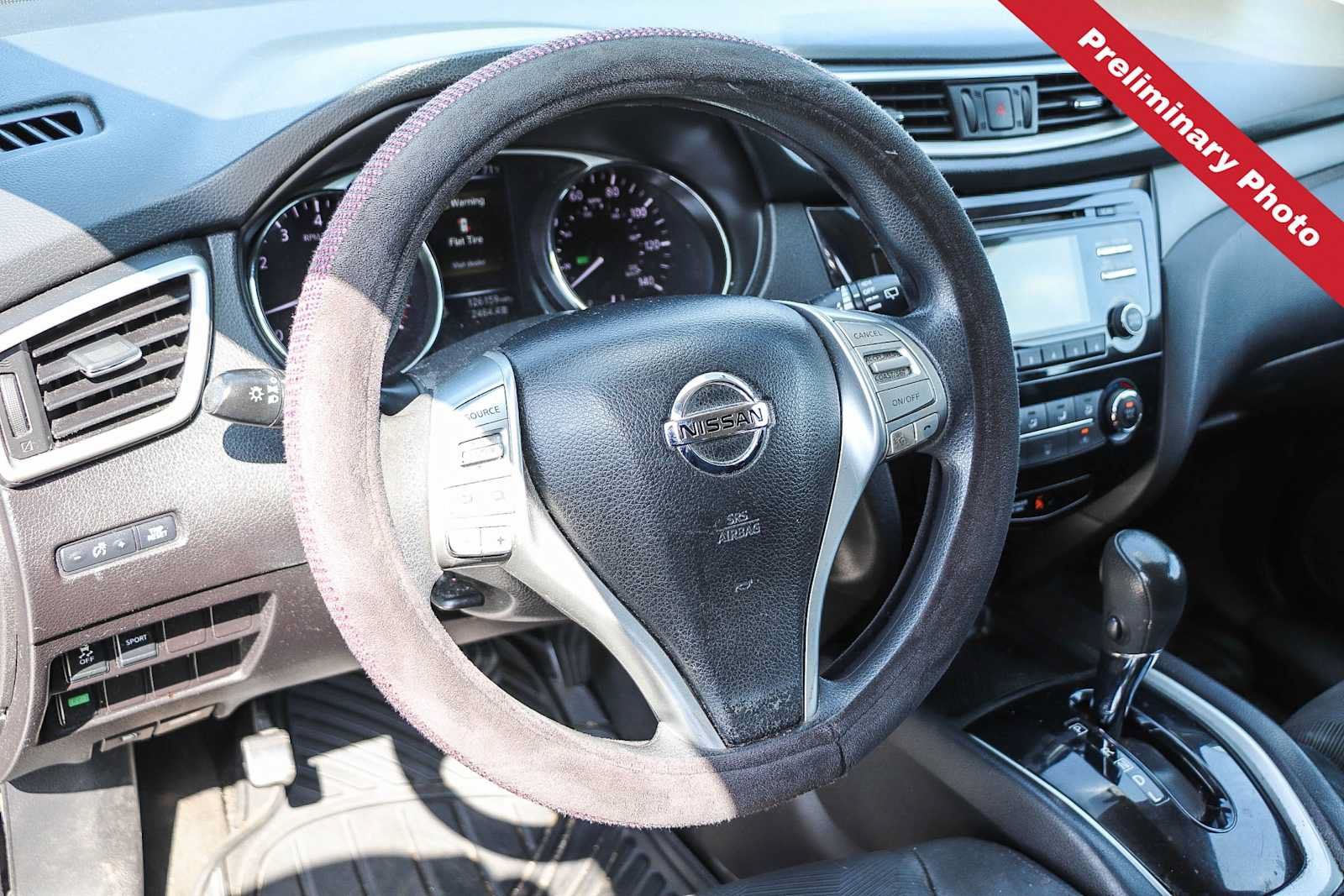 Used 2015 Nissan Rogue S w/ S Family Package FWD image 16