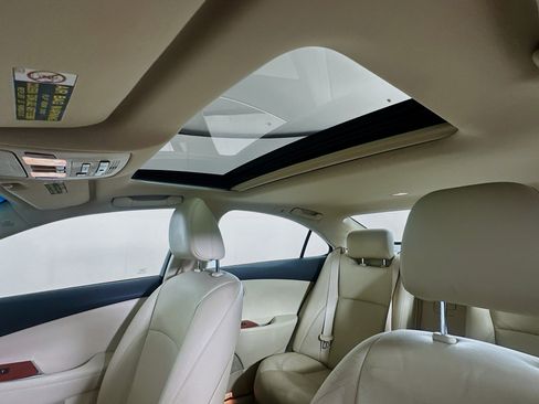 Used 2011 Lexus ES 350 image 25