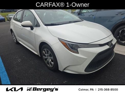 Used 2021 Toyota Corolla LE w/ Carpet Mat Package (TMS) FWD image 3