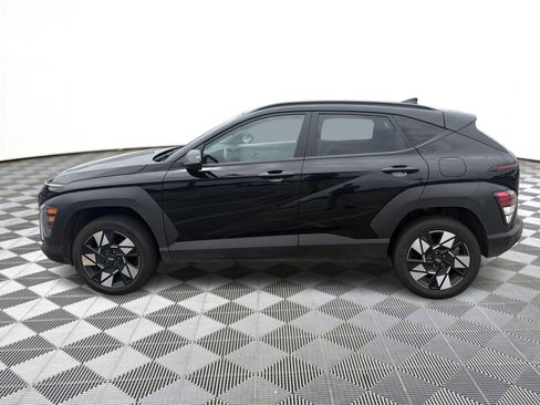 Used 2025 Hyundai Kona SEL AWD/4WD image 2