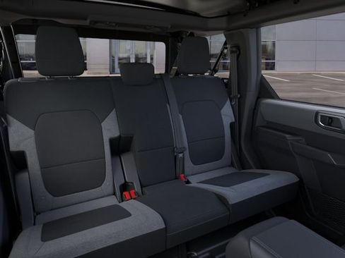 New 2025 Ford Bronco 4-Door AWD/4WD image 11