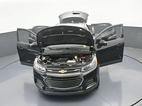 Used 2020 Chevrolet Trax LS image 59