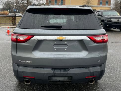 Used 2020 Chevrolet Traverse LT image 7
