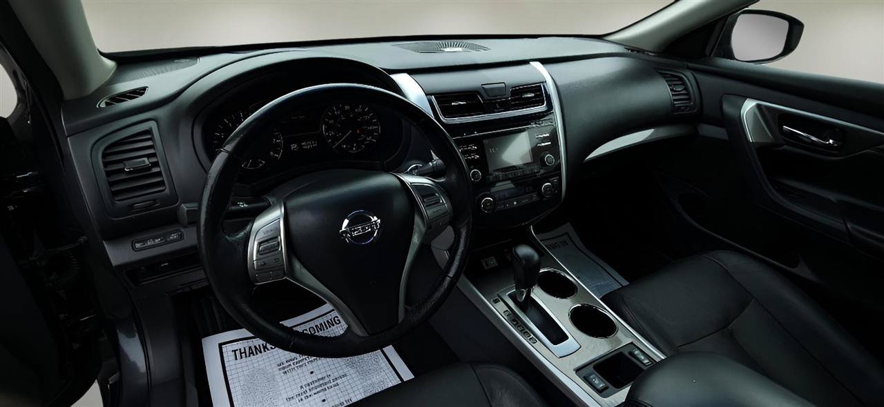 Used 2014 Nissan Altima 2.5 SL w/ Moonroof Package FWD image 10