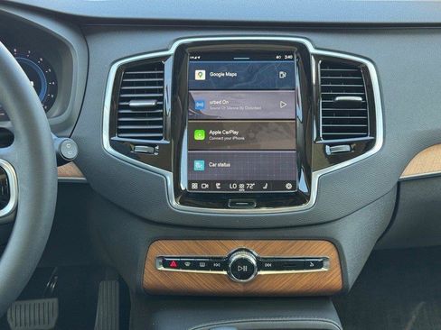 Certified 2025 Volvo XC90 B6 Plus w/ Protection Package Premier image 17