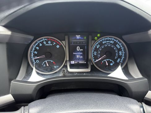 Used 2019 Toyota Tacoma SR5 image 21