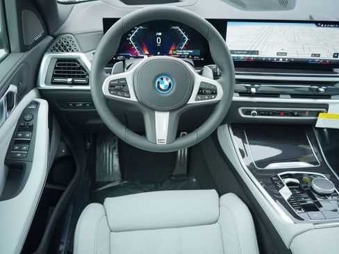 New 2026 BMW X5 xDrive50e w/ M Sport Package image 16