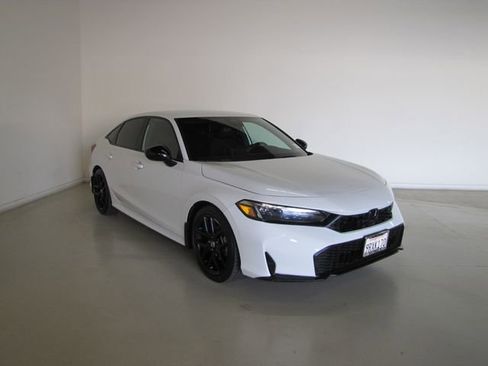 Certified 2025 Honda Civic Sport image 3
