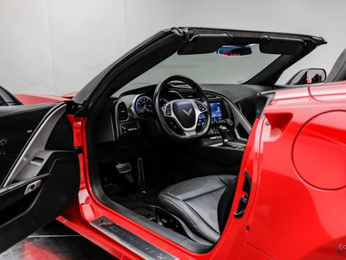 Used 2015 Chevrolet Corvette Z06 w/ 3LZ Preferred Equipment Group image 43