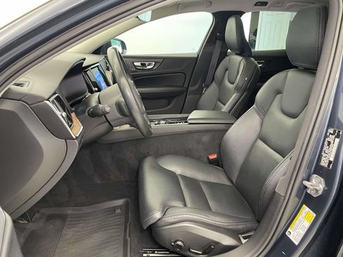 Used 2020 Volvo V60 T5 Cross Country AWD/4WD image 5