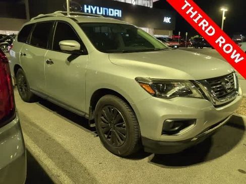 Used 2018 Nissan Pathfinder SL image 6