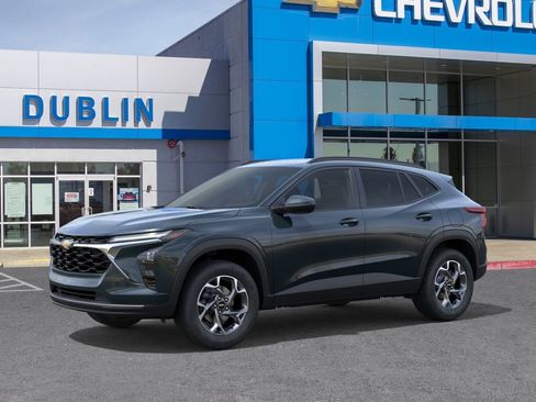 New 2026 Chevrolet Trax LT w/ LT Convenience Package image 3