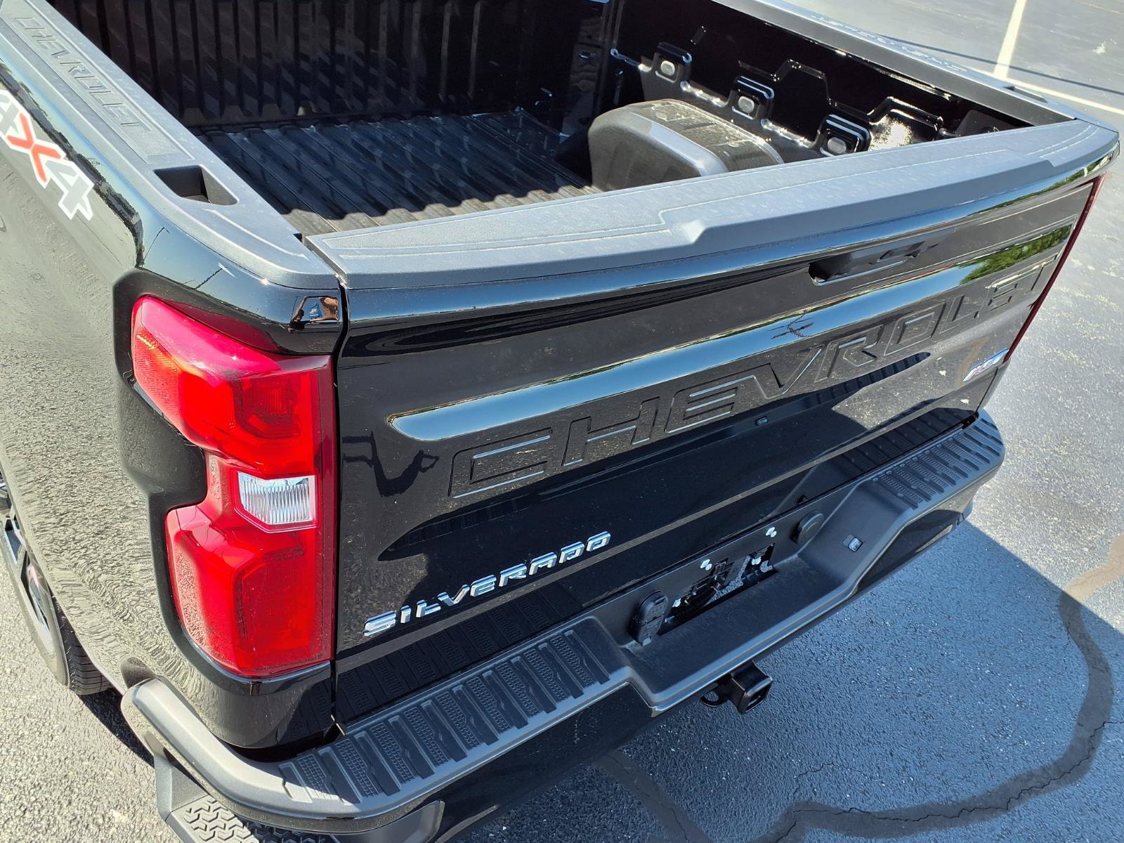 New 2026 Chevrolet Silverado 1500 RST w/ Convenience Package II AWD/4WD image 18