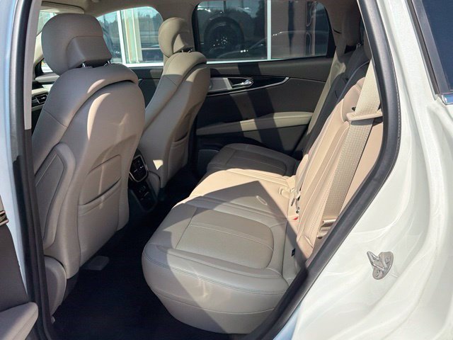 Used 2022 Lincoln Nautilus Reserve w/ Equipment Group 202A AWD/4WD image 22