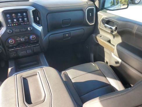 Used 2022 Chevrolet Silverado 1500 RST image 13