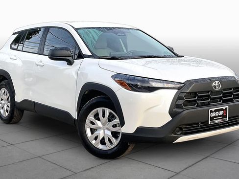 Used 2026 Toyota Corolla Cross L FWD image 3