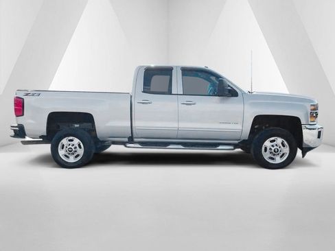 Used 2018 Chevrolet Silverado 2500 LT w/ All Star Edition image 9