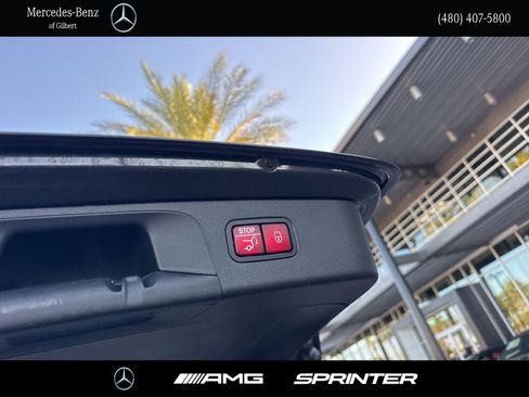 Used 2021 Mercedes-Benz GLC 300 4MATIC w/ Premium Package image 7