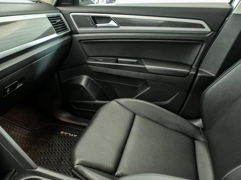 Used 2019 Volkswagen Atlas SE w/ Panoramic Sunroof Package AWD/4WD image 24