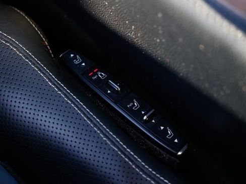 Used 2012 Mercedes-Benz CLS 550 4MATIC w/ Premium I Pkg image 55