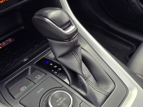 Used 2023 Toyota RAV4 XLE Premium image 34