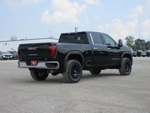 New 2025 GMC Sierra 2500 SLT w/ SLT Convenience Package image 5